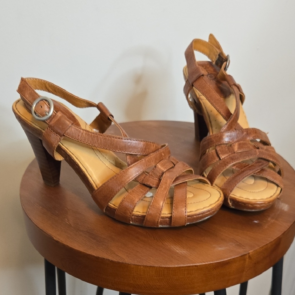 Brown Strappy Heels with Medium Wooden Heel